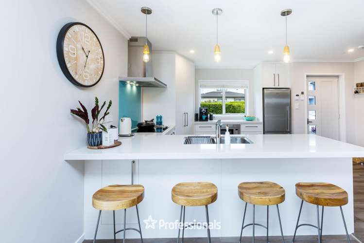 2 Chalfont Road Silverstream_5