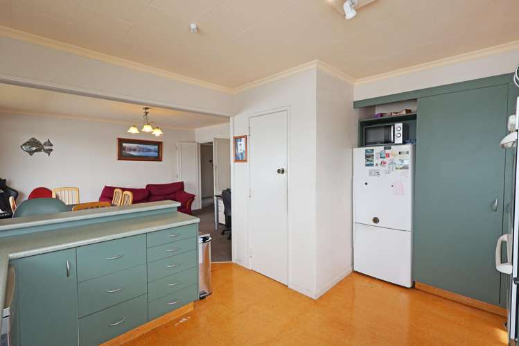 231 Racecourse Road_4