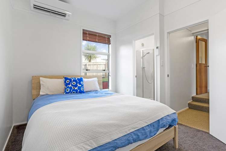 1 Goldie Place Waikanae Beach_10