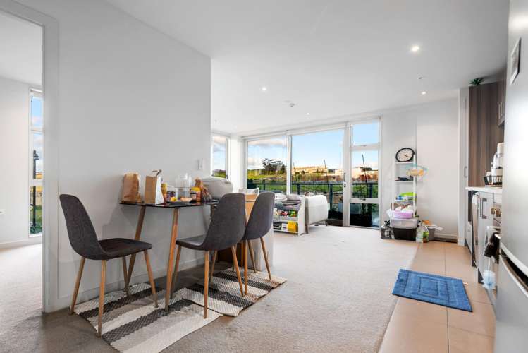 104/5 Rose Garden Lane_5