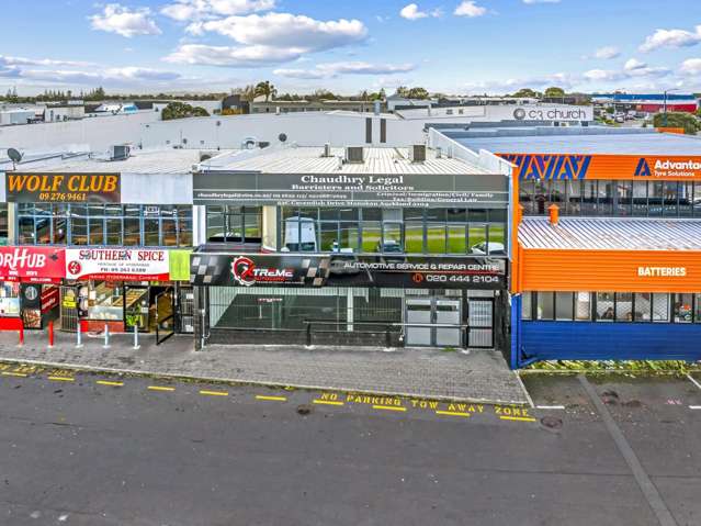 Cavendish Drive Retail/Showroom with Exposure