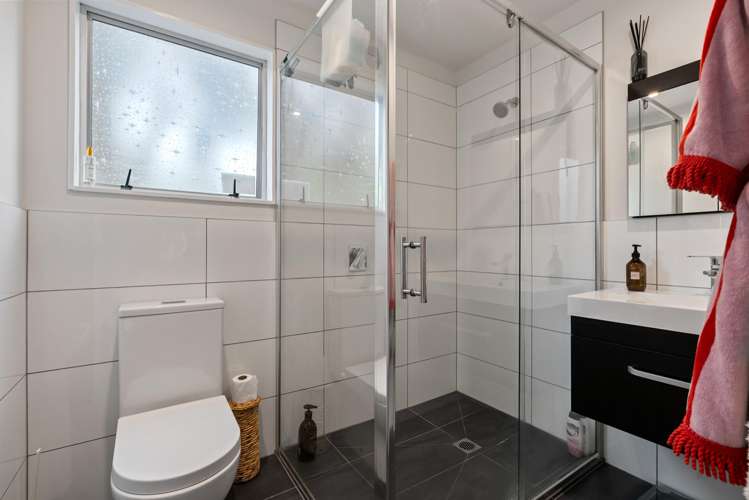 18a Burma Road Khandallah_15