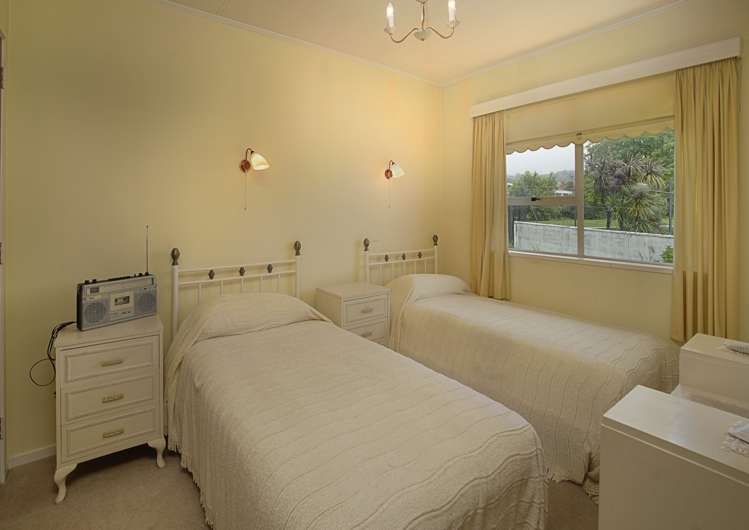 2/16 Cobham Crescent Stoke_12