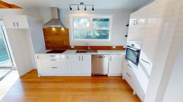 18A Parkes Avenue 1228_2