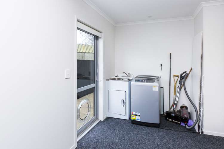 14 Passchendaele Grove Trentham_18