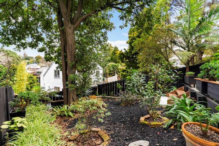 2/37 Glamorgan Drive Torbay_12