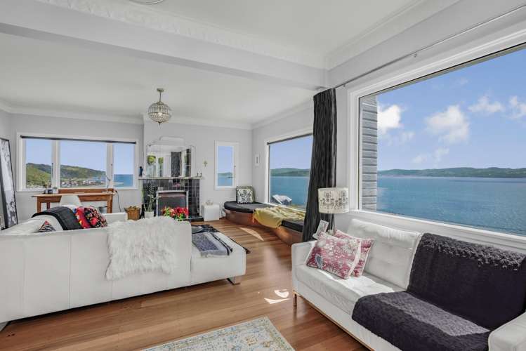 58 Ferry Road, Days Bay_2