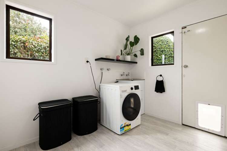 29 Glendale Drive Dinsdale_14