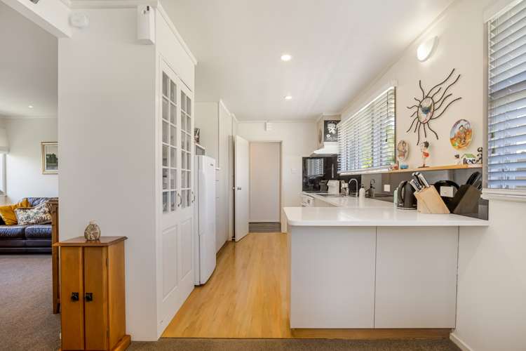 11 Lemnos Place Titirangi_10