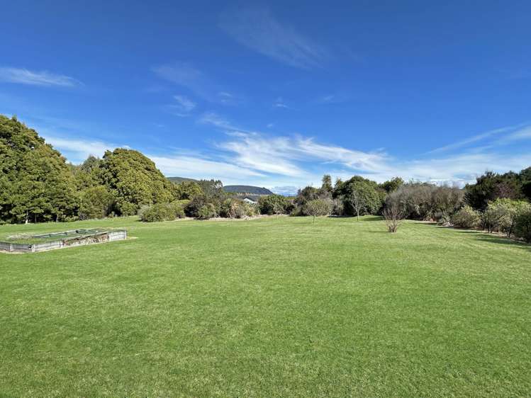 12 Lacebark Drive Kinloch_26