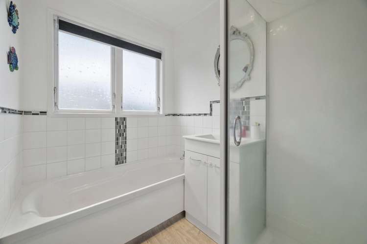 6 Gem Street Pukehangi_17