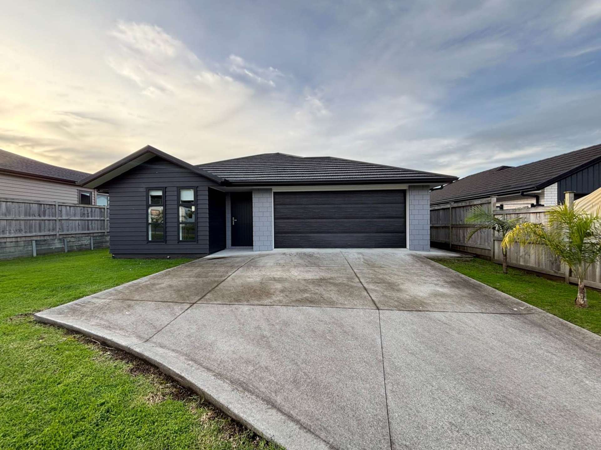 44 Couldrey Crescent Red Beach_0