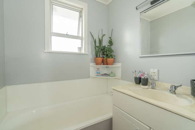 1 Featon Road Waihi_13