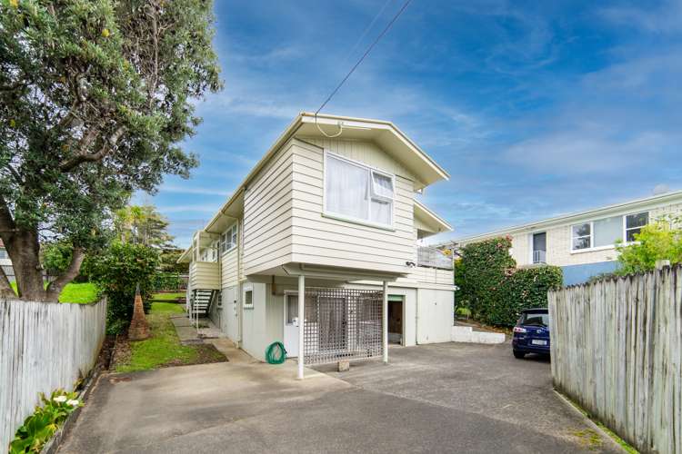 2/64 Becroft Drive_0