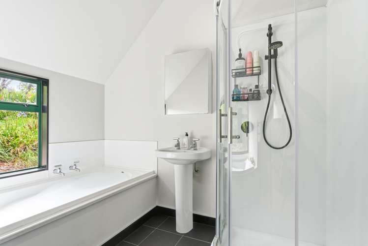 8 Wairere Road Bastia Hill_15