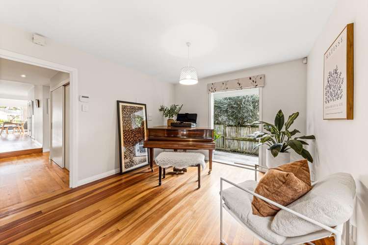 13 Tirotai Crescent Westmere_9