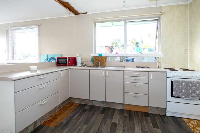 75 Old North Road Marchwiel_1