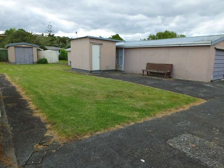 937 East Coast Road Kaiaua_12