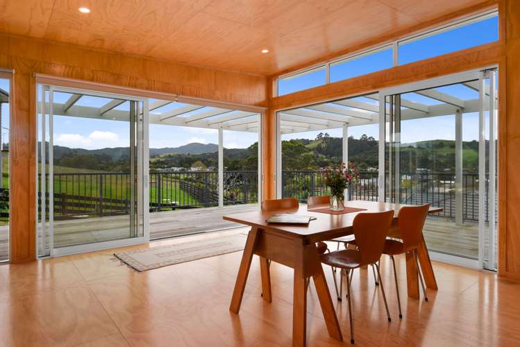 19 Laly Haddon Place Matakana_3