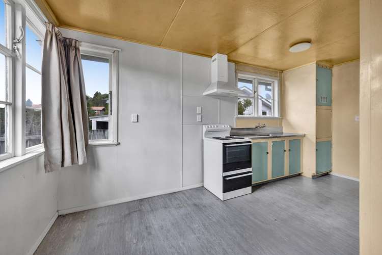 32B Seaview Road Marfell_3