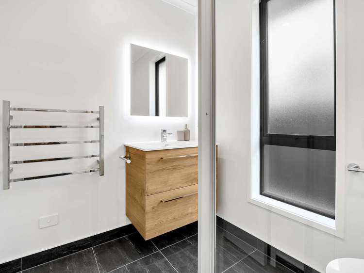 51A Selwyn Crescent College Estate_14