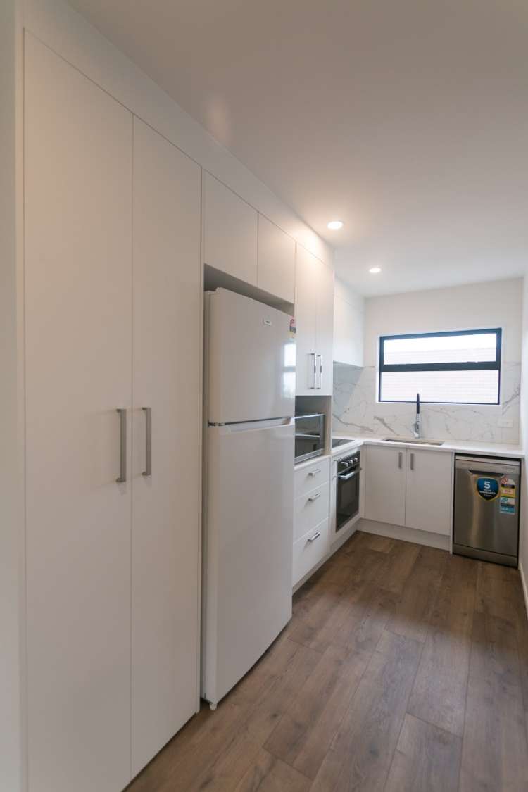 9/46 Mount Smart Road 10051_6