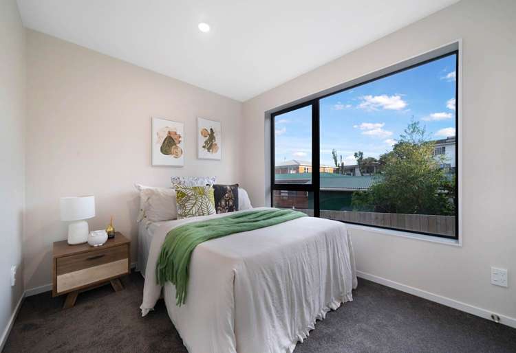 8B Mason Street New Lynn_7