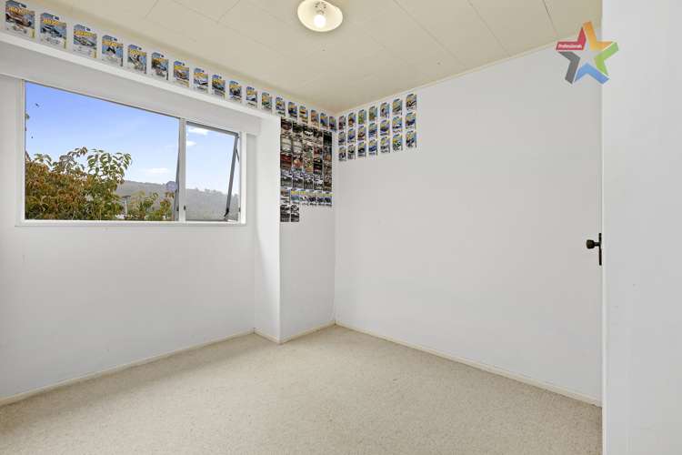 8c Montgomery Crescent Clouston Park_8