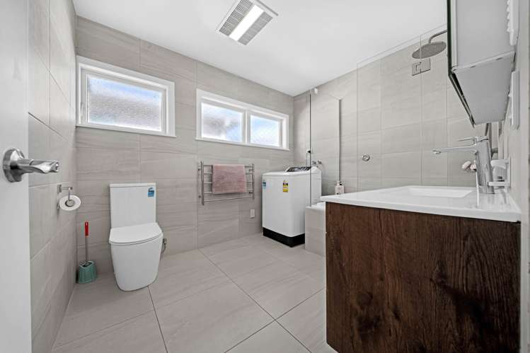 640 Beach Road Browns Bay_9