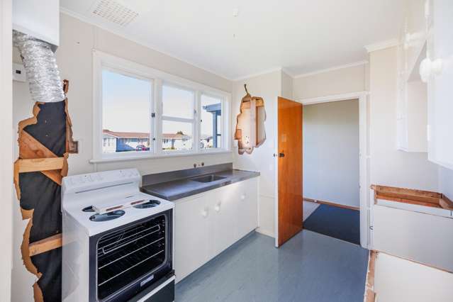 37 Stephens Crescent Highbury_2