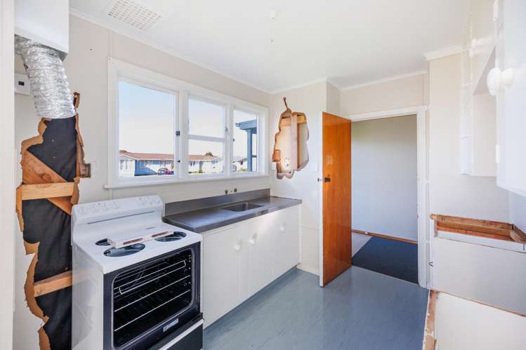 37 Stephens Crescent Highbury_2