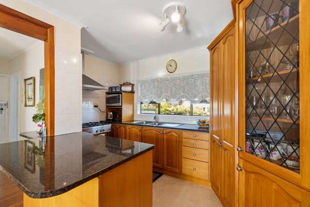 81 Awaroa Road Sunnyvale_3