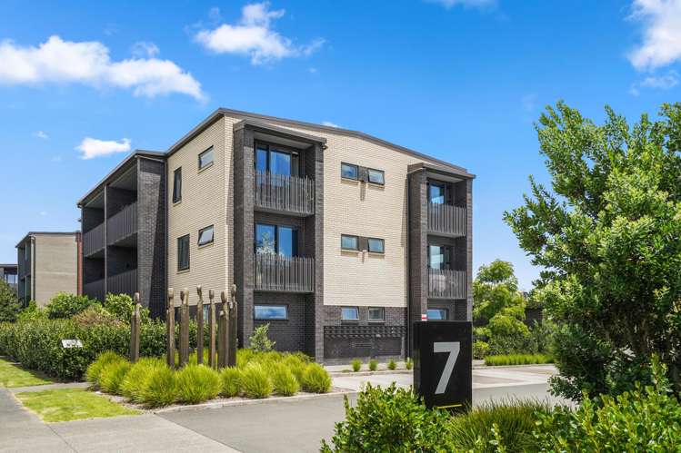 204/7E Hinaki Street Point England_9