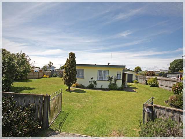 33 Shortt Street Foxton Beach_3