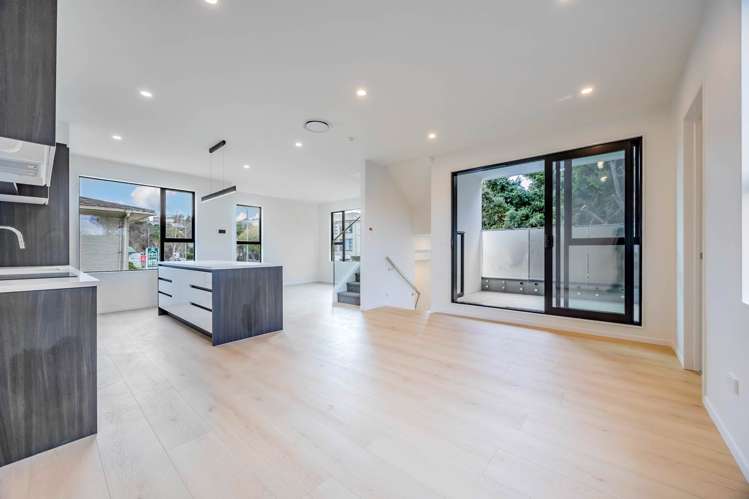 1/8 Alpers Avenue Epsom_5