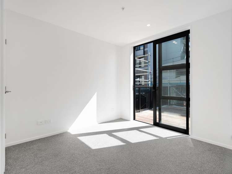 205/3 Rauemi Way Te Atatu South_5