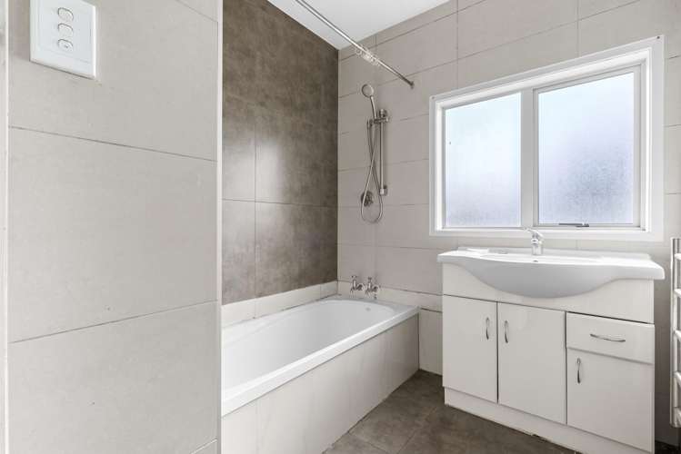 221 Great South Road Manurewa_5