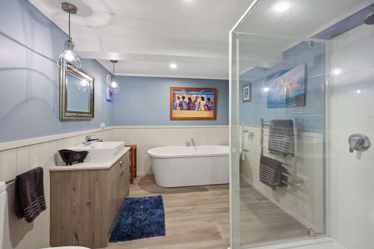 49 Torkar Road Clarks Beach_27