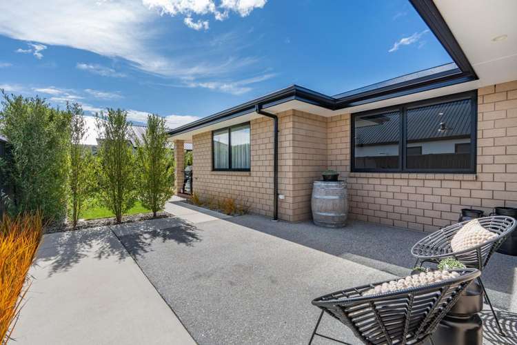 211 Wingatui Road Mosgiel_27