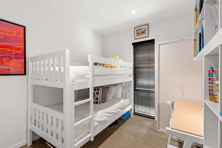 54 Falconer Rise Jacks Point_23