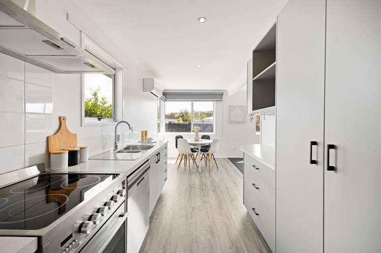 53 Karen Crescent Dinsdale_6