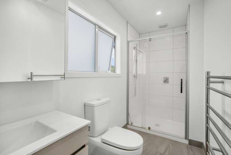 3 Henrietta Maxwell Grove Wainuiomata_10