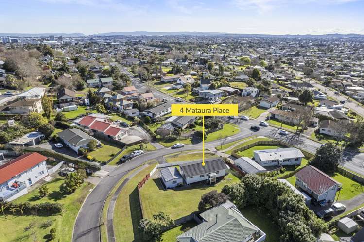 4 Mataura Place Clover Park_16