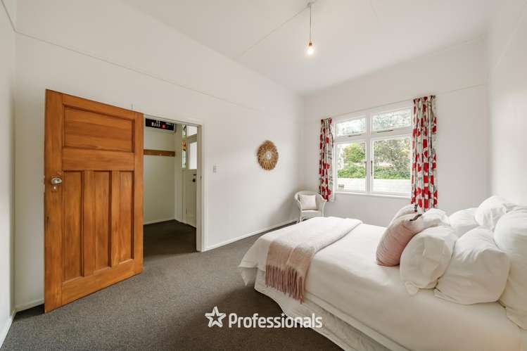 79 Queens Drive Lyall Bay_17