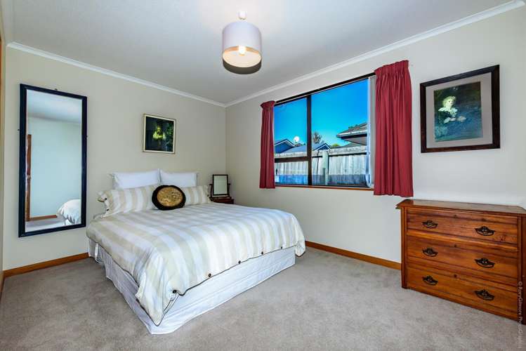 73 Birdwood Avenue Beckenham_16