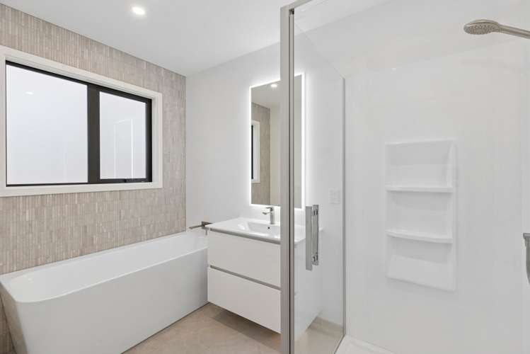 6 Lake McKay Drive Luggate_11