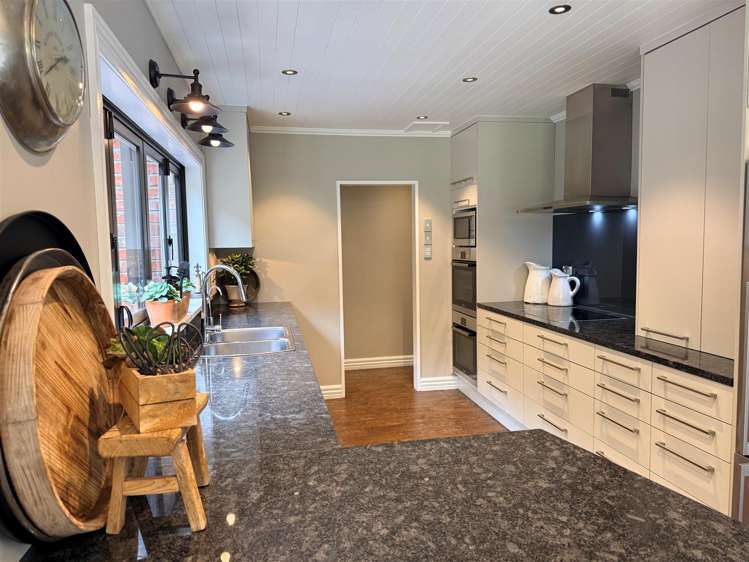 39 Power Road Karoro_16