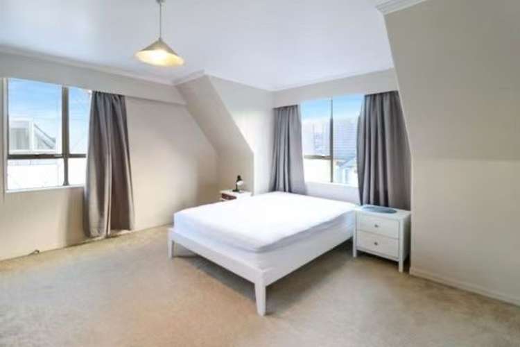 2/45 Whites Line West Woburn_10