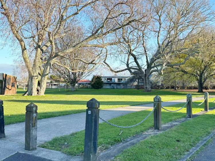 19 May Street Hamilton East_5