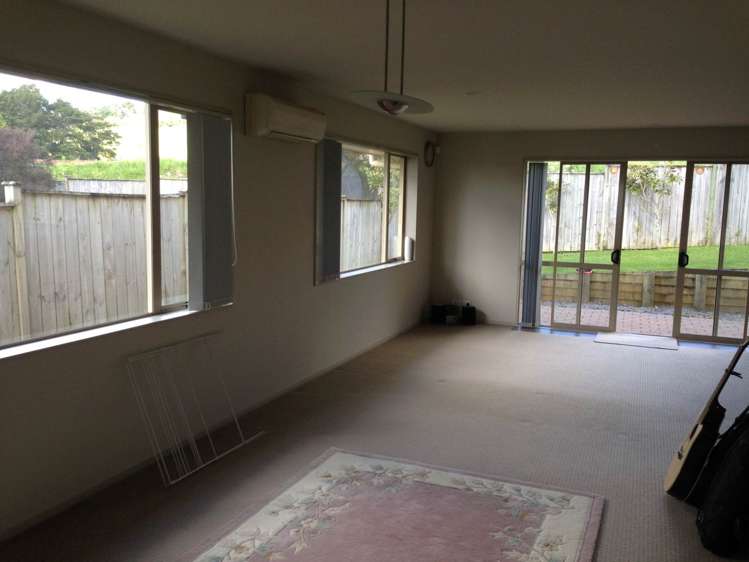 22 Amaretto Avenue Flat Bush_3